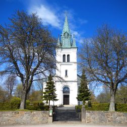 Ringamala-kyrkan-ot-2017-05-05.jpg